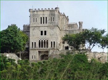 Le fameux castillo a toute une histoire : allez voir